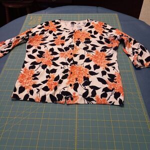 Talbots Women's Lg Floral Lightweight Long Sleeve Black Buttons Sweater 